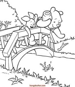 10张小熊维尼和朋友小猪一起去冒险卡通动画涂色图片！