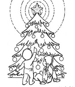 在圣诞树下许愿！10张圣诞树小天使孩子们和礼物涂色图片免费下载！