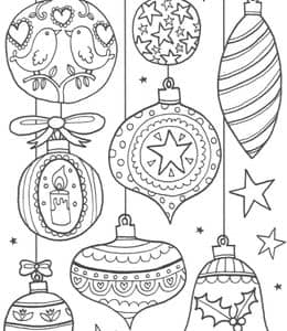 10张为成人准备的复杂而细腻的圣诞蜡烛彩球曼陀罗主题涂色图片